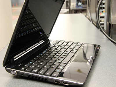Up Close View of the Eee PC 1201N Notebook by Asus - Google Images